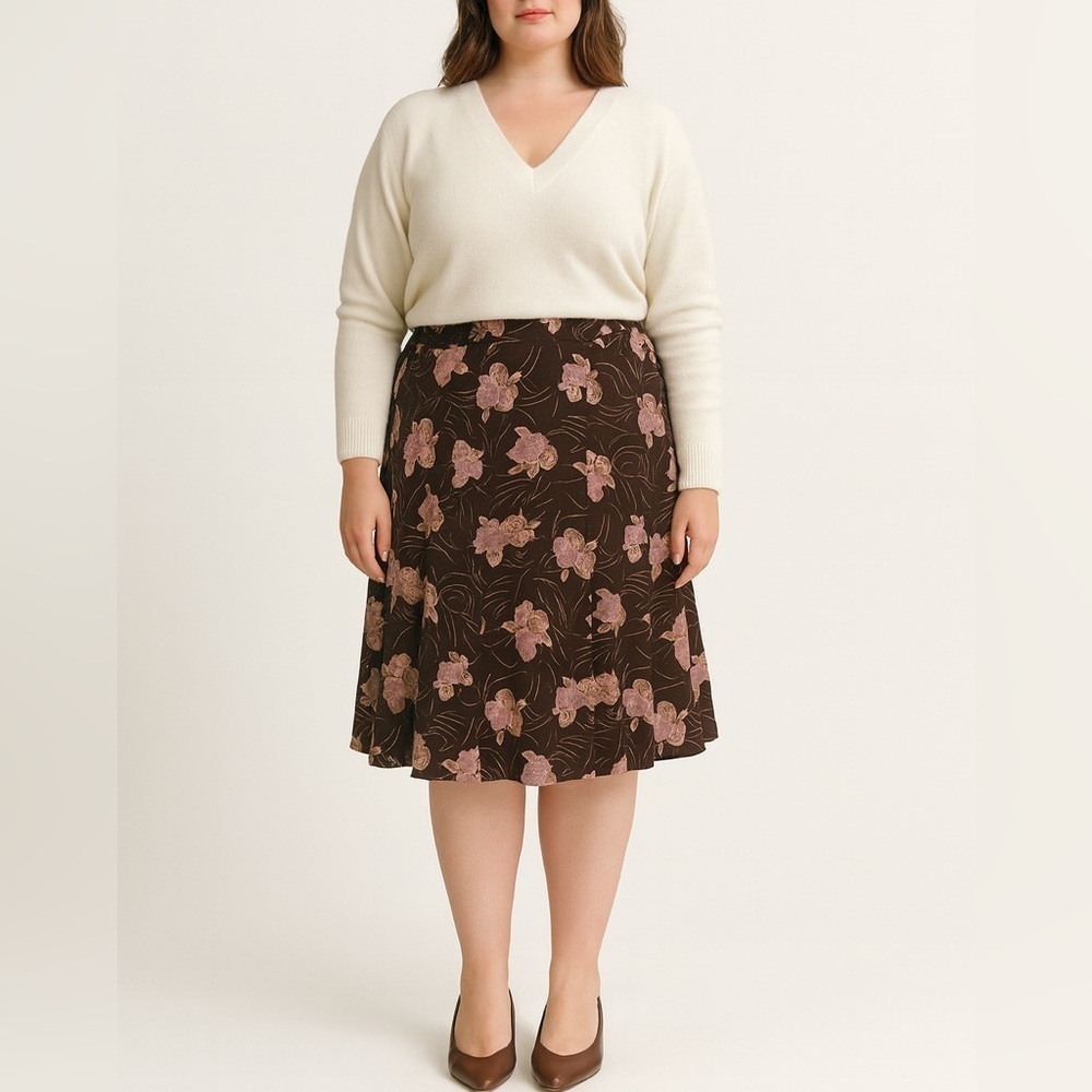 Vintage Anne Klein silk skirt. Brown wi/ lavender grape pattern, knee length. 18
